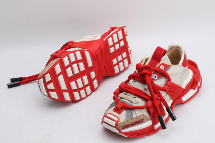 DG SNEAKERS 052506