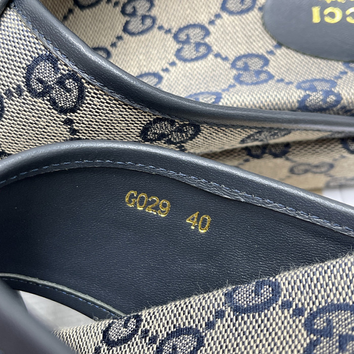 Gv*c slippers