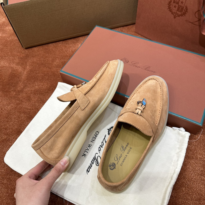 L0R0 P1ANA SNEAKER