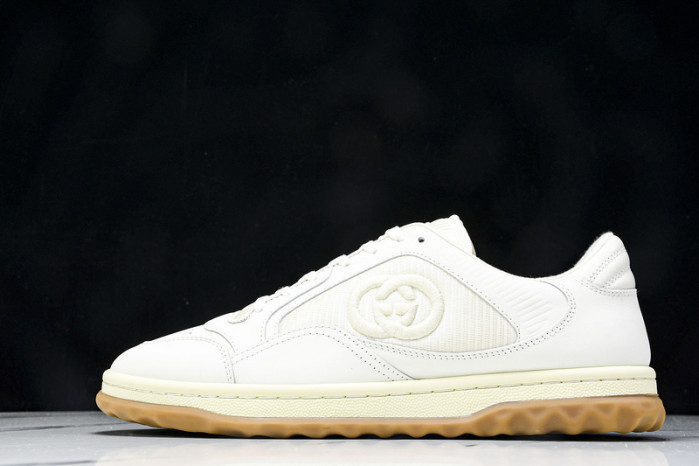 Gv*c sneaker