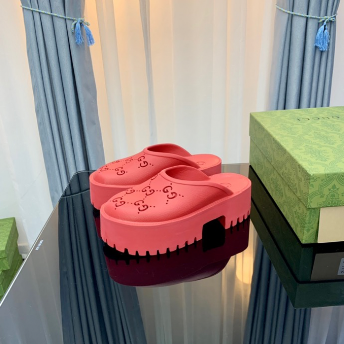 Gv*c slippers