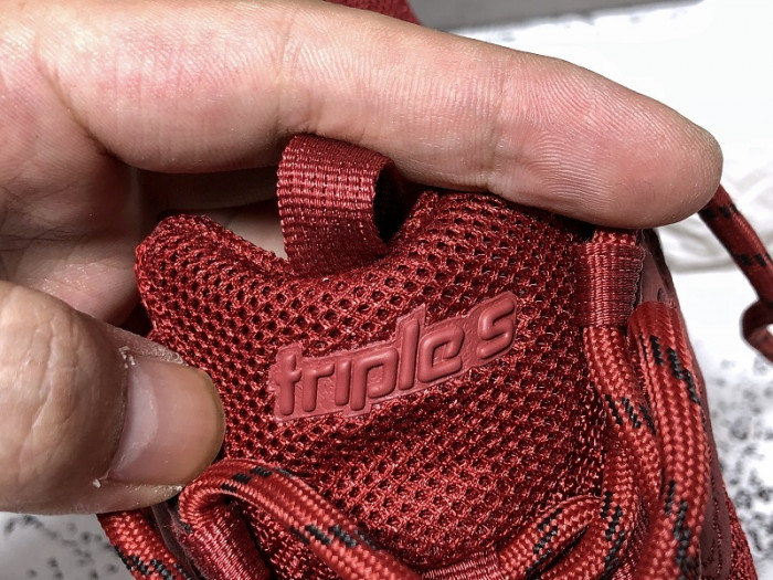 BLCG TRIPLE TRAINER ‘RED WINE‘ 544351 W09E1 1628