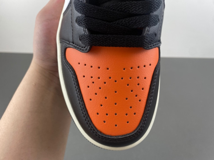 Air Jordan 1 Low  555558-081