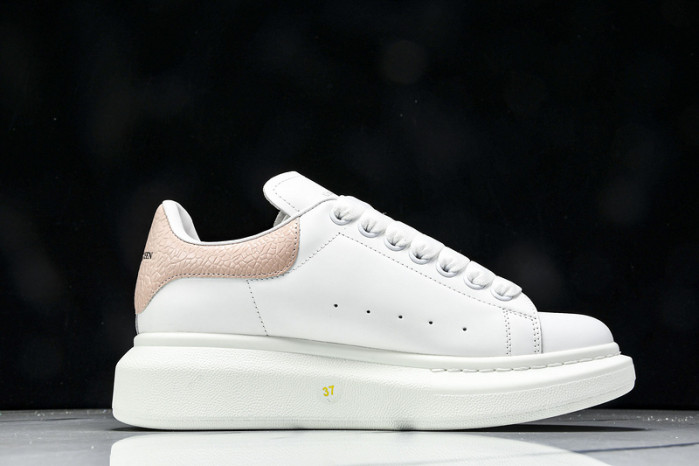 MQ Sneakers
