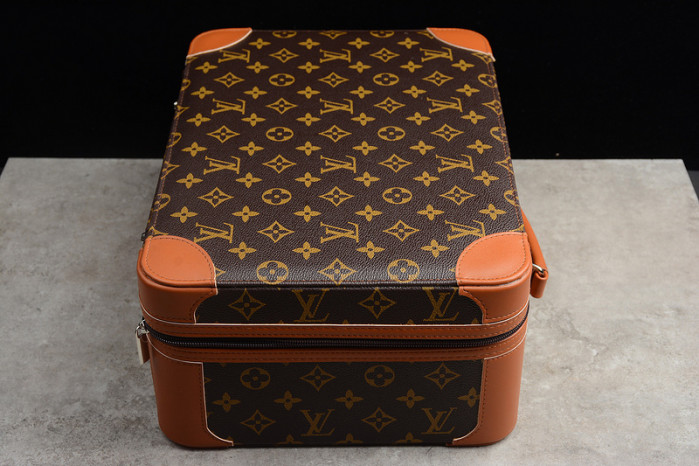 AIR JORDAN 1  AQ0818-158 (WITH CASE)