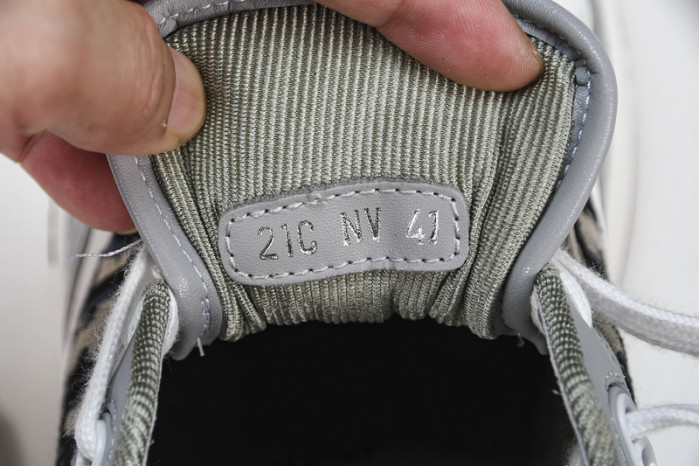 D10R B27 LOW  32201