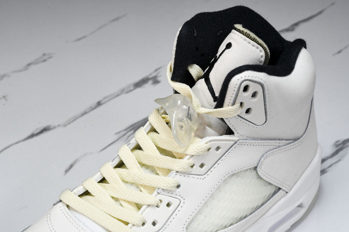 Air Jordan 5 Retro "Sail"    FN7405-100