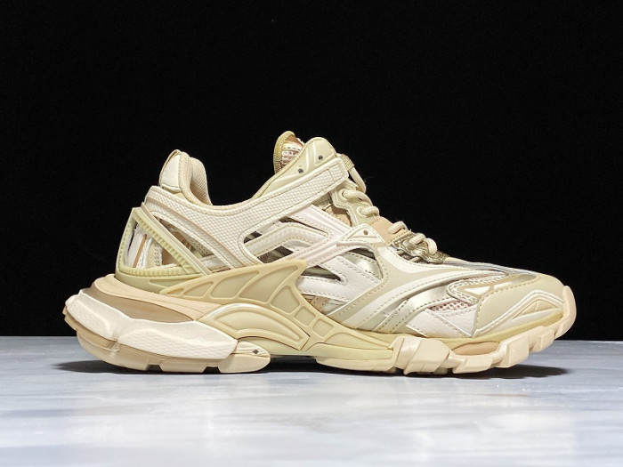 BLCG  Track TRAINER  Yeeshoes  220402