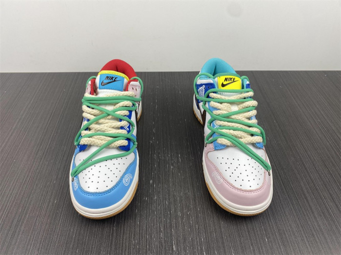 NIKE DUNK LOW SE ‘’ FREE.99