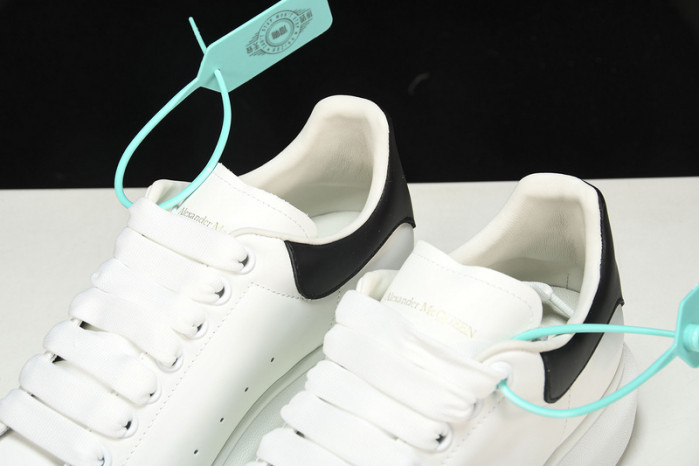 MQ Sneakers