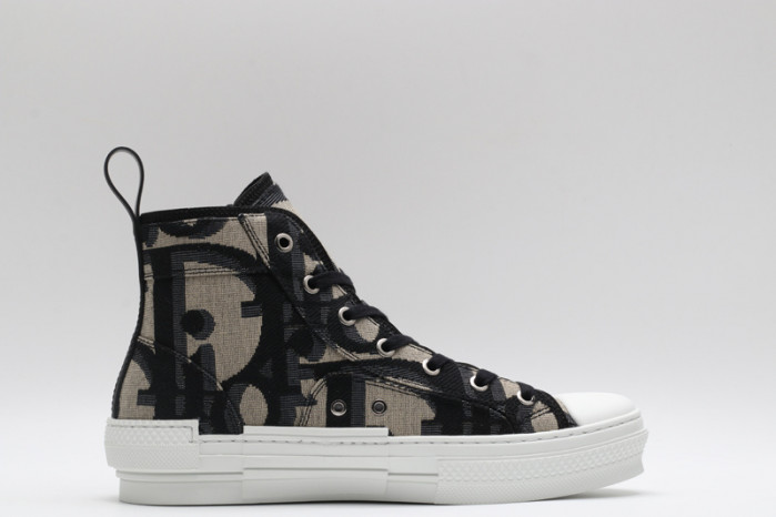 D10R B23 Oblique High Top Sneaker