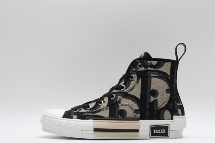 D10R B23 Oblique High Top Sneaker