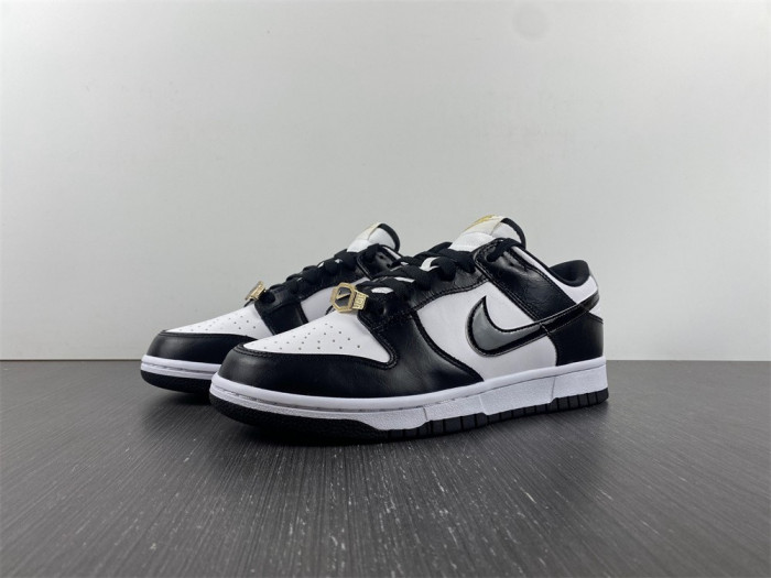 Dunk Low “World Champ” DR9511-100