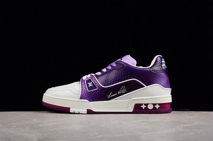 LV SNEAKER LOW YEE-017