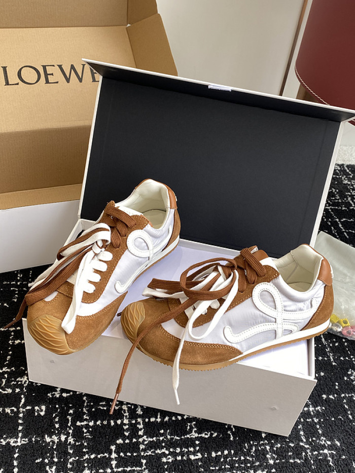L*0ewe Ballet Runner LW-FOR18