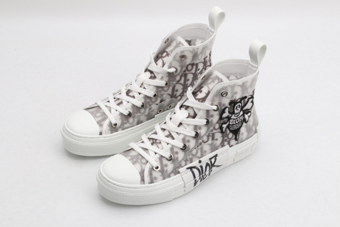 D10R B23 Oblique High Top Sneaker
