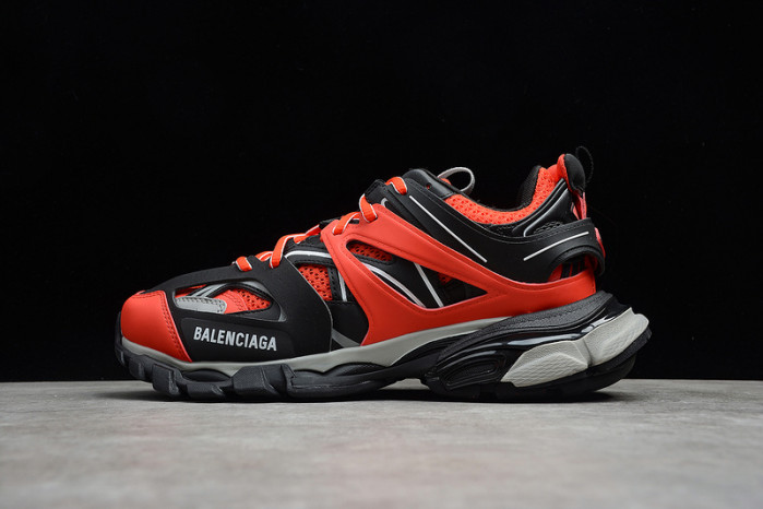 BLCG Track Trainer  Red And Black 542023 W1GB8 5201