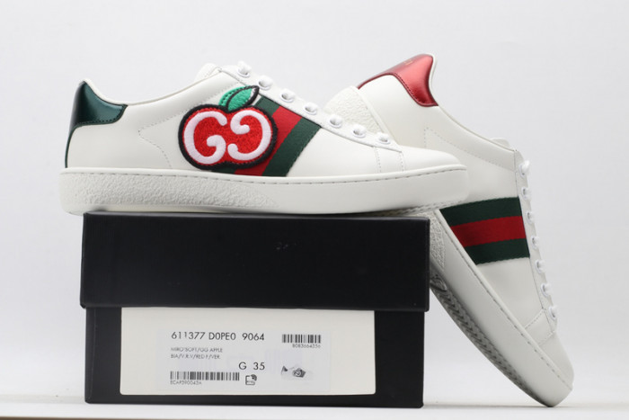 Gv*c ace embroidered low-top sneaker 611377d0pe09064