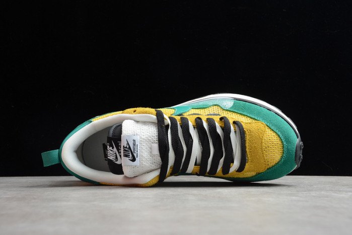 NIKE SACAI NIKE PEGASUS VAPORFLY SP BV0073-103